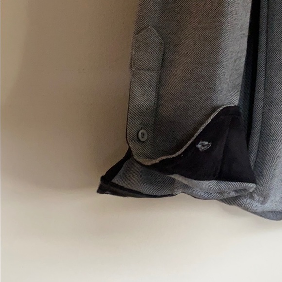 Saks Fifth Avenue Grey button down - Picture 4 of 5